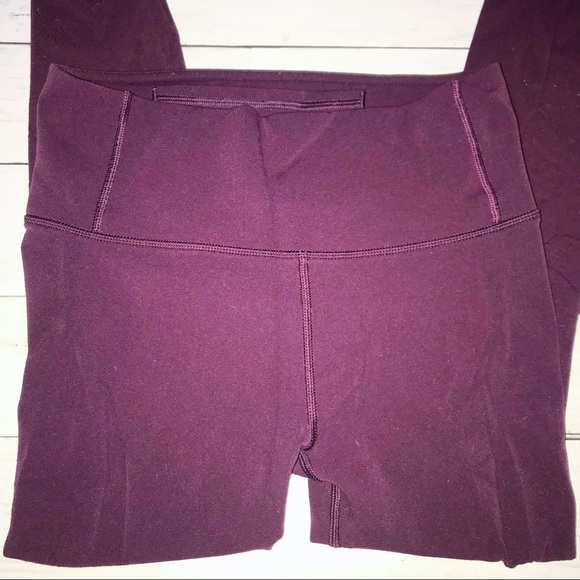 π΄SOLDπ΄ Lululemon Reveal Legging (6) - Picture 3 of 8